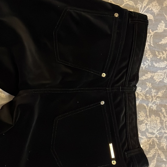 Michael Kors brushed corduroy pants. Minimal wear and dry cleaned - Picture 6 of 6